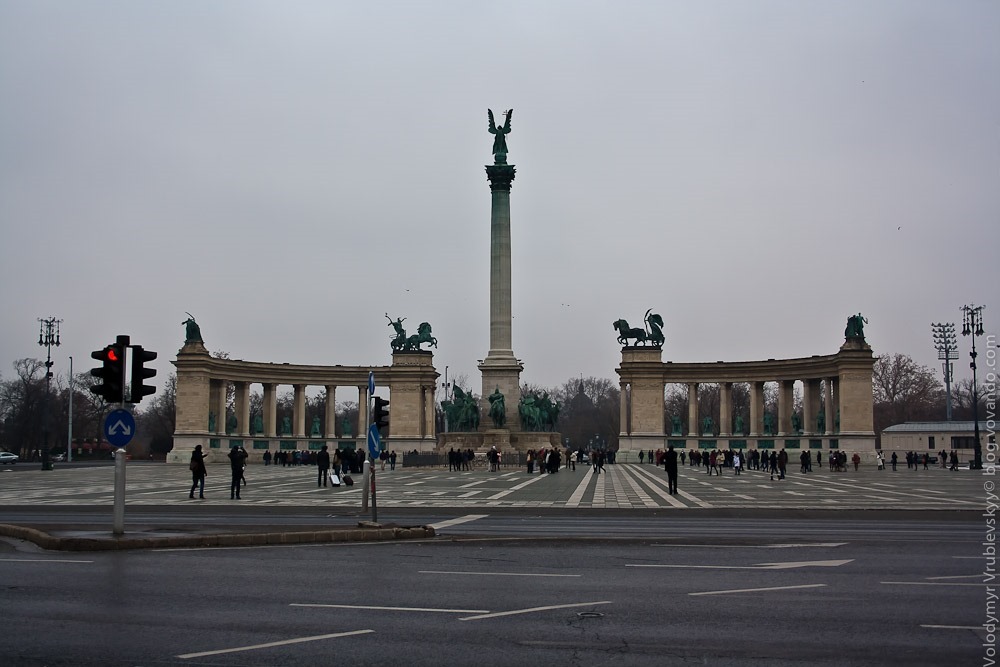 Площа Героїв в Будапешті