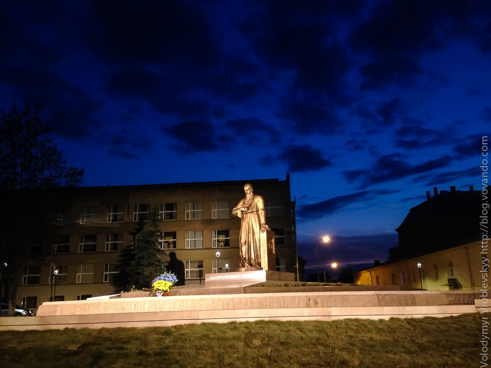 Львівські страсті, або пам’ятник митрополиту Шептицькому